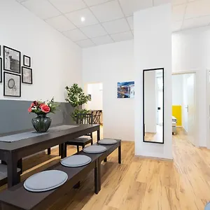 Big Central Near Rotkreuzplatz With 3 Bedroom For 12 Pax Apartment