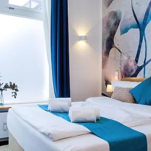 Homely 5 - Trendy Self-check-in In Apartment
