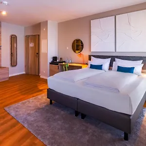 3* ホテル Ramada Encore By Wyndham Messe
